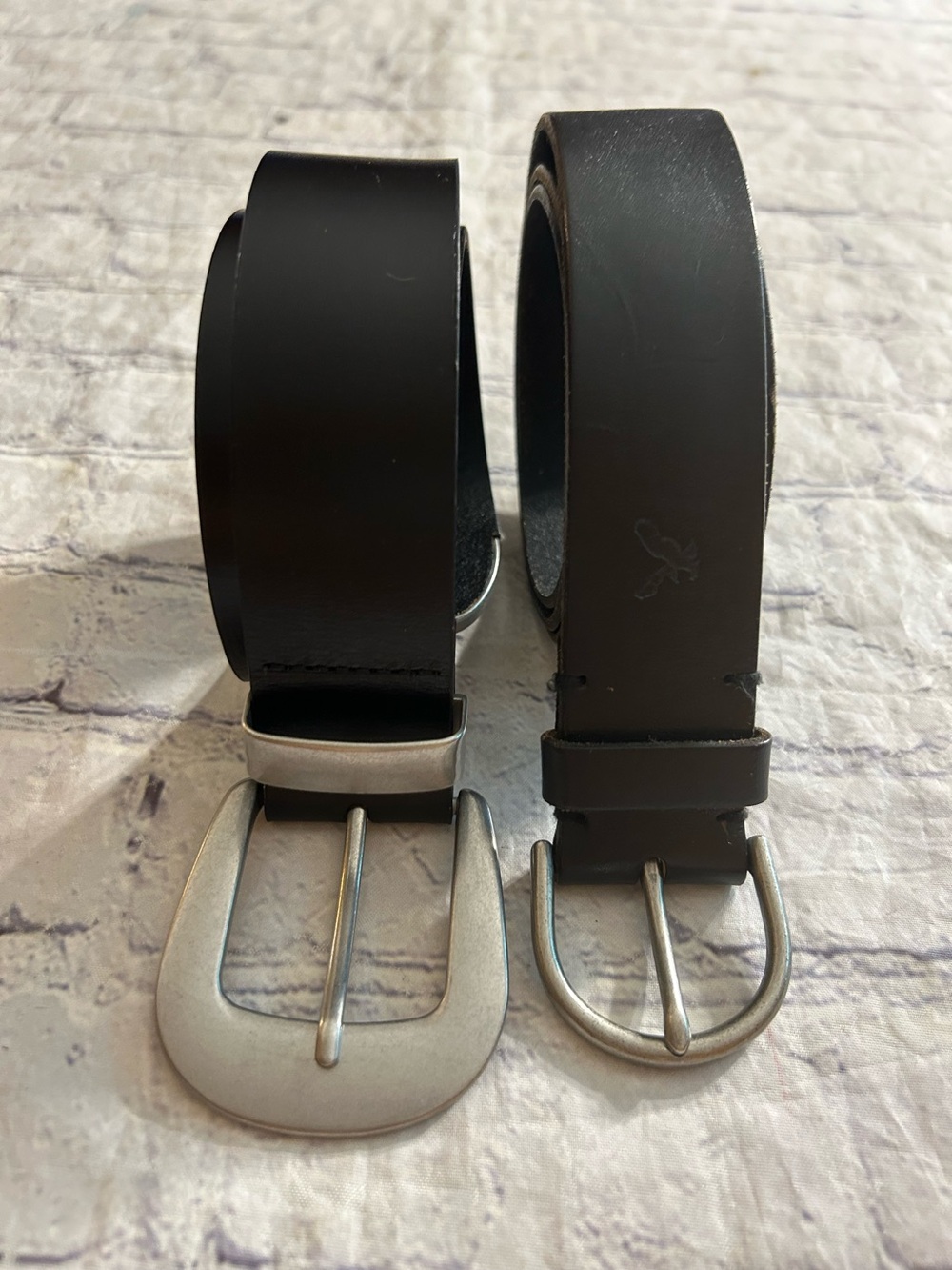 AMERICAN EAGLE OUTFITTERS (2) BLACK GENUINE COW LEATHER CHUNKY BELTS SIZE S/P&M